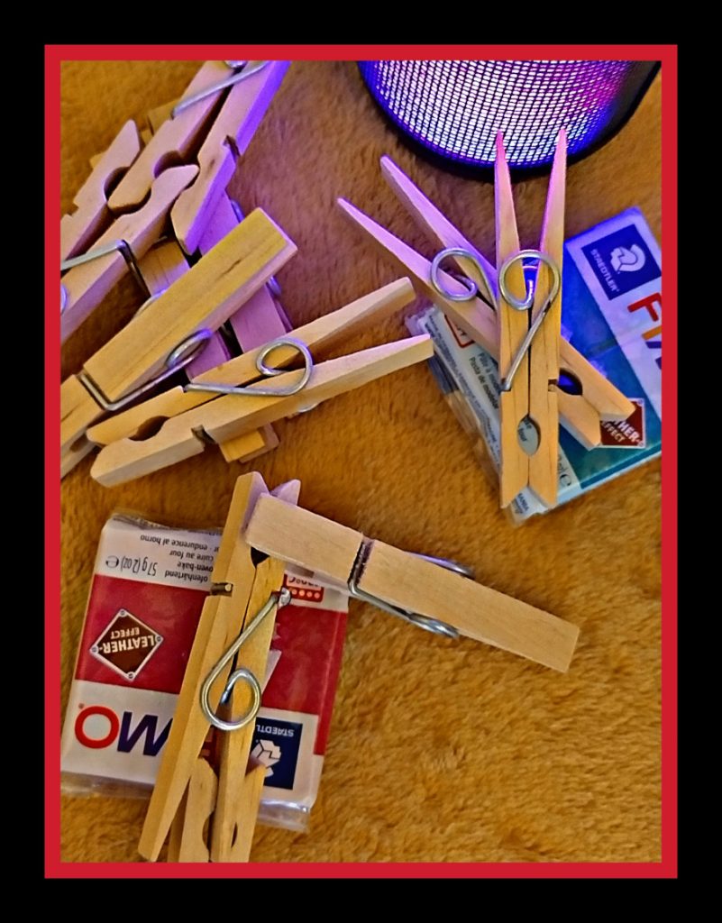 Fimo-askartelumassaa ja pyykkipoikia