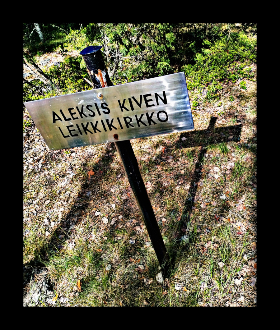 Aleksis Kiven leikkikirkko Taaborinvuorella on luontoa.