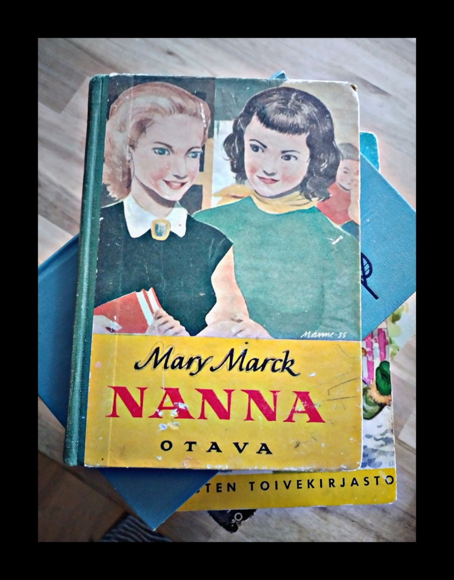 Mary Marck: Nanna. TYttökirjat.